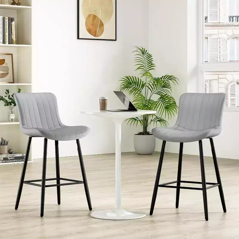 Sgabelli da bar in pelle marrone all'altezza del bancone, set di 2 sgabelli moderni da bancone per sala da pranzo e isole da cucina